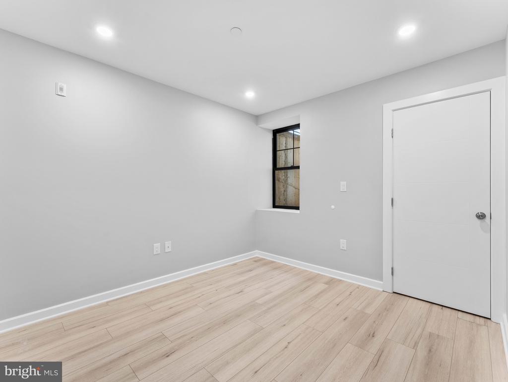 1682 N 54TH STREET
