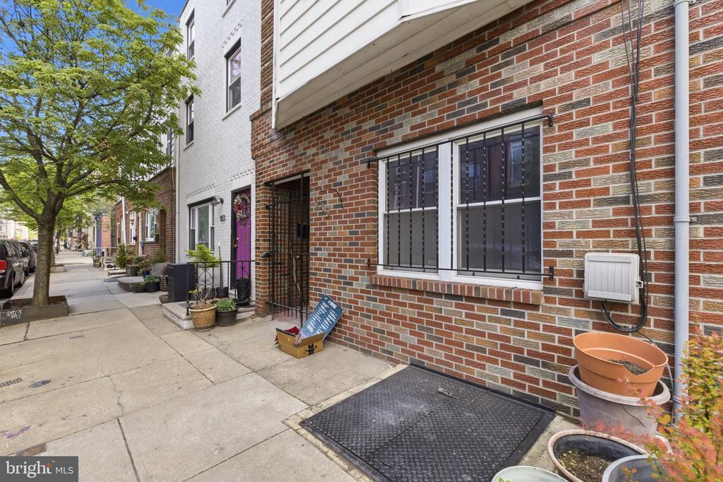 935 E PASSYUNK AVENUE B