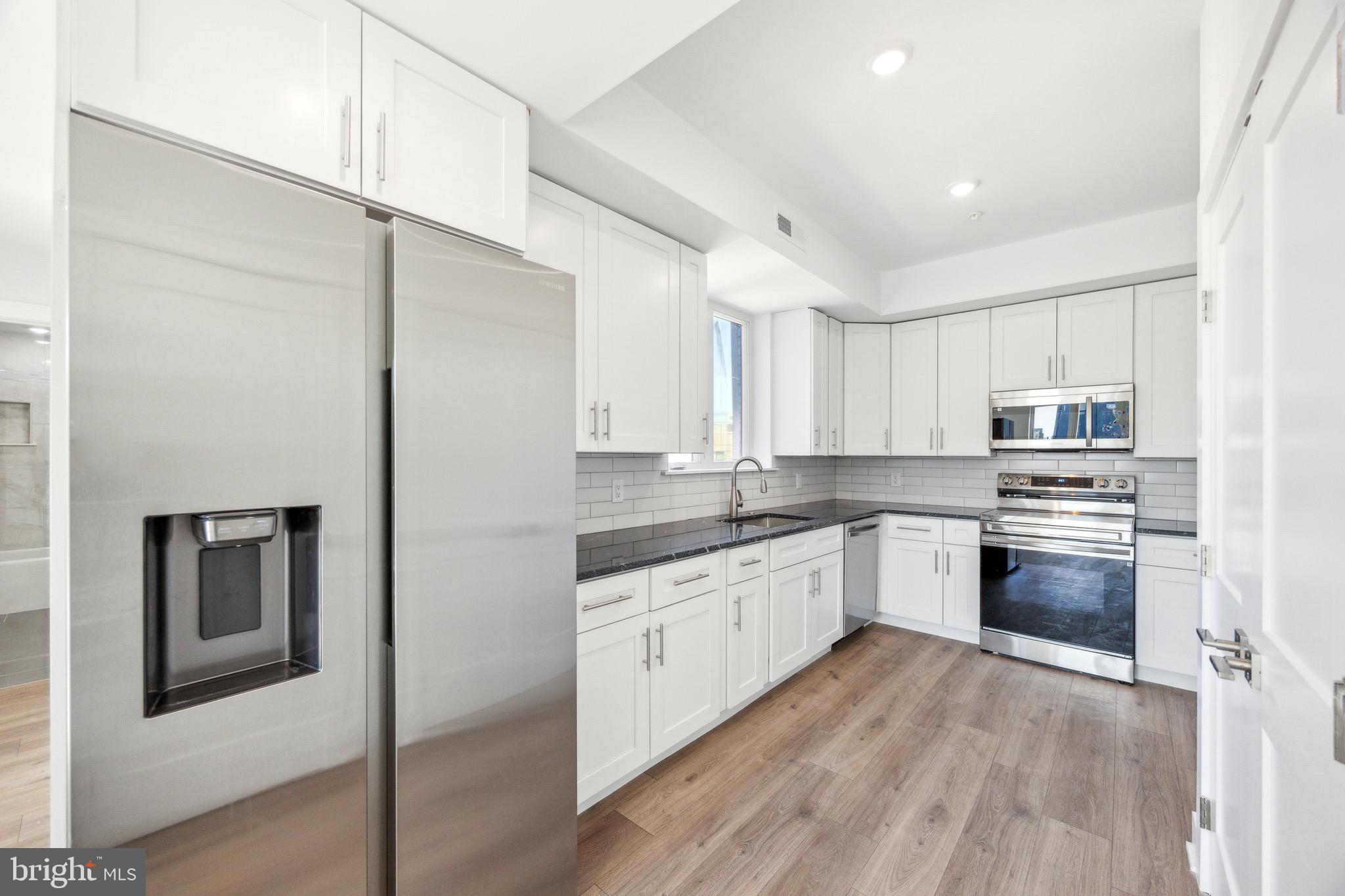 1350 N FRONT STREET 303