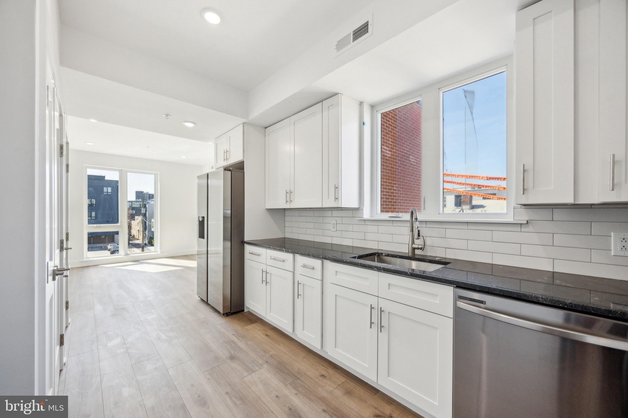 1350 N FRONT STREET 303