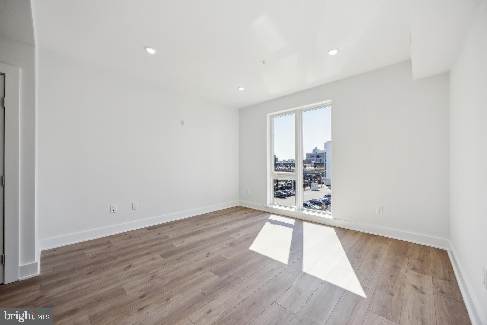 1350 N FRONT STREET 303