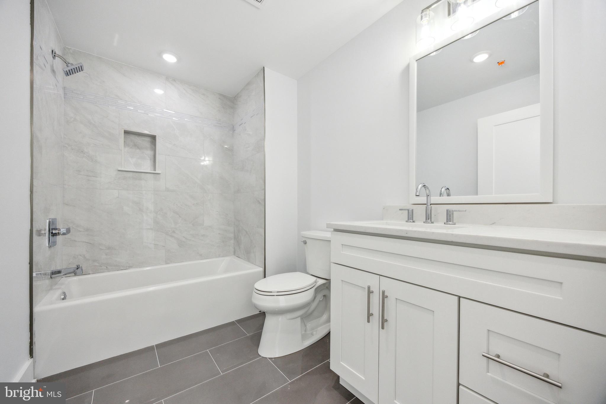 1350 N FRONT STREET 303