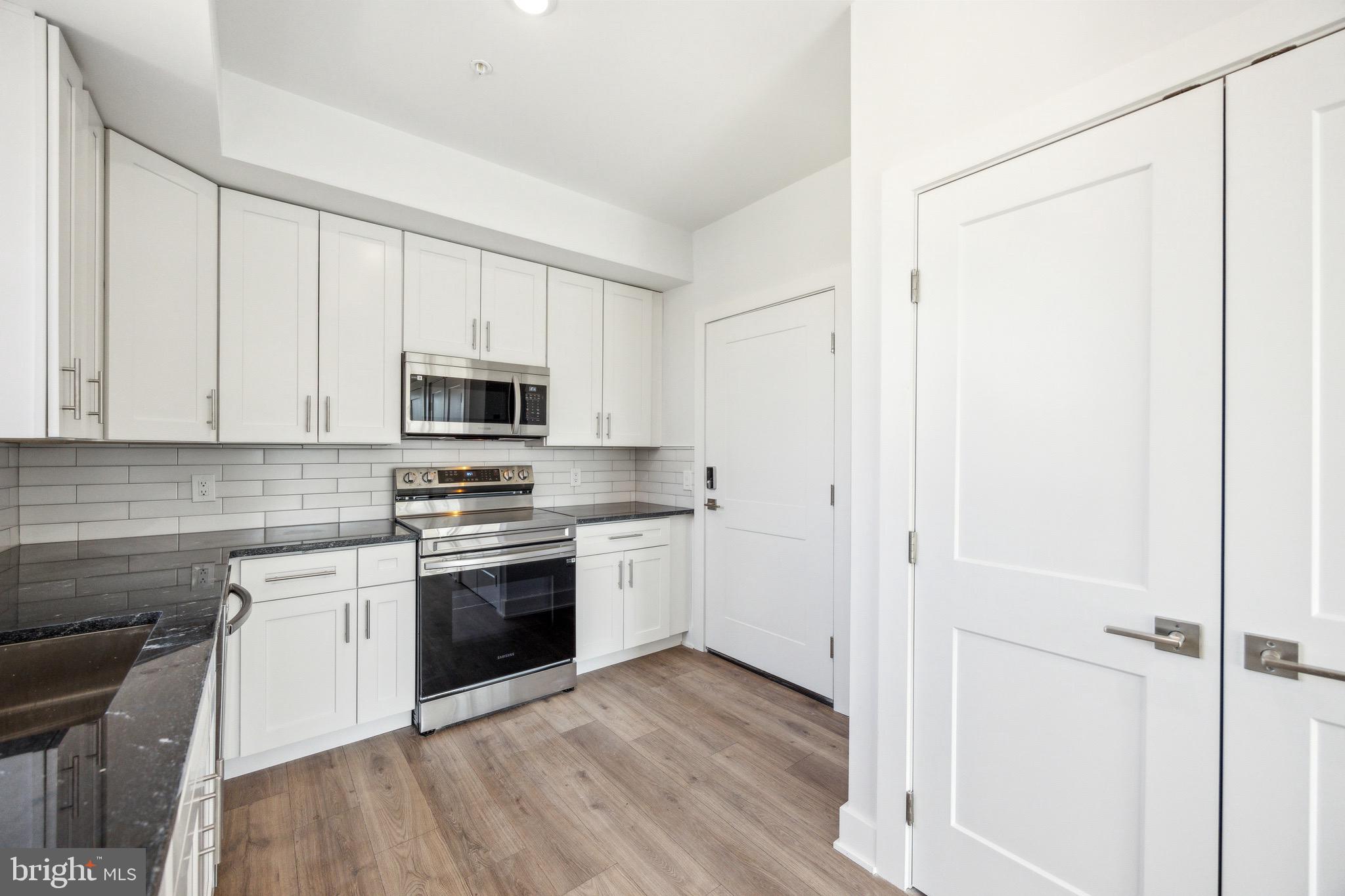1350 N FRONT STREET 303