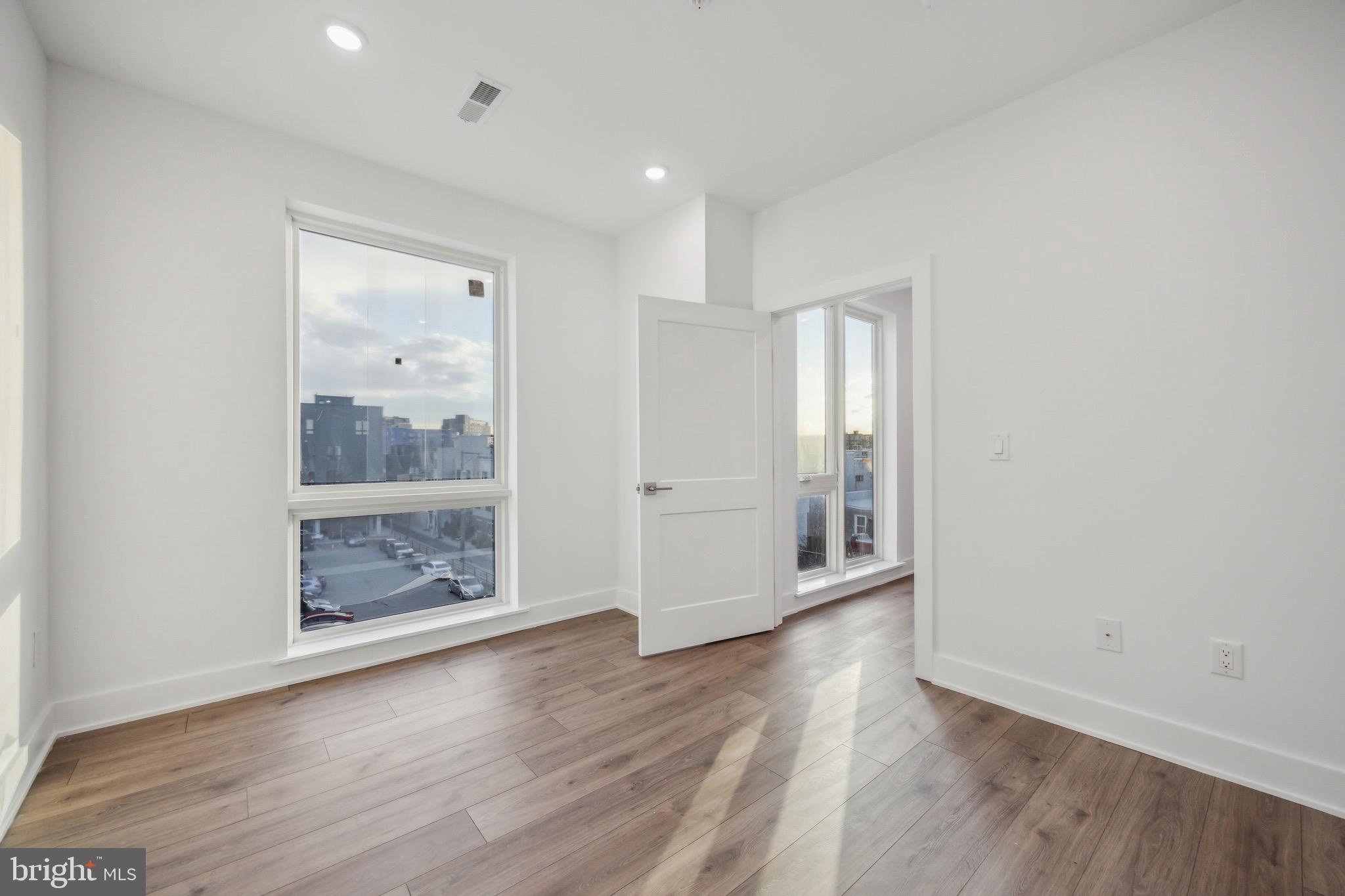 1350 N FRONT STREET 403