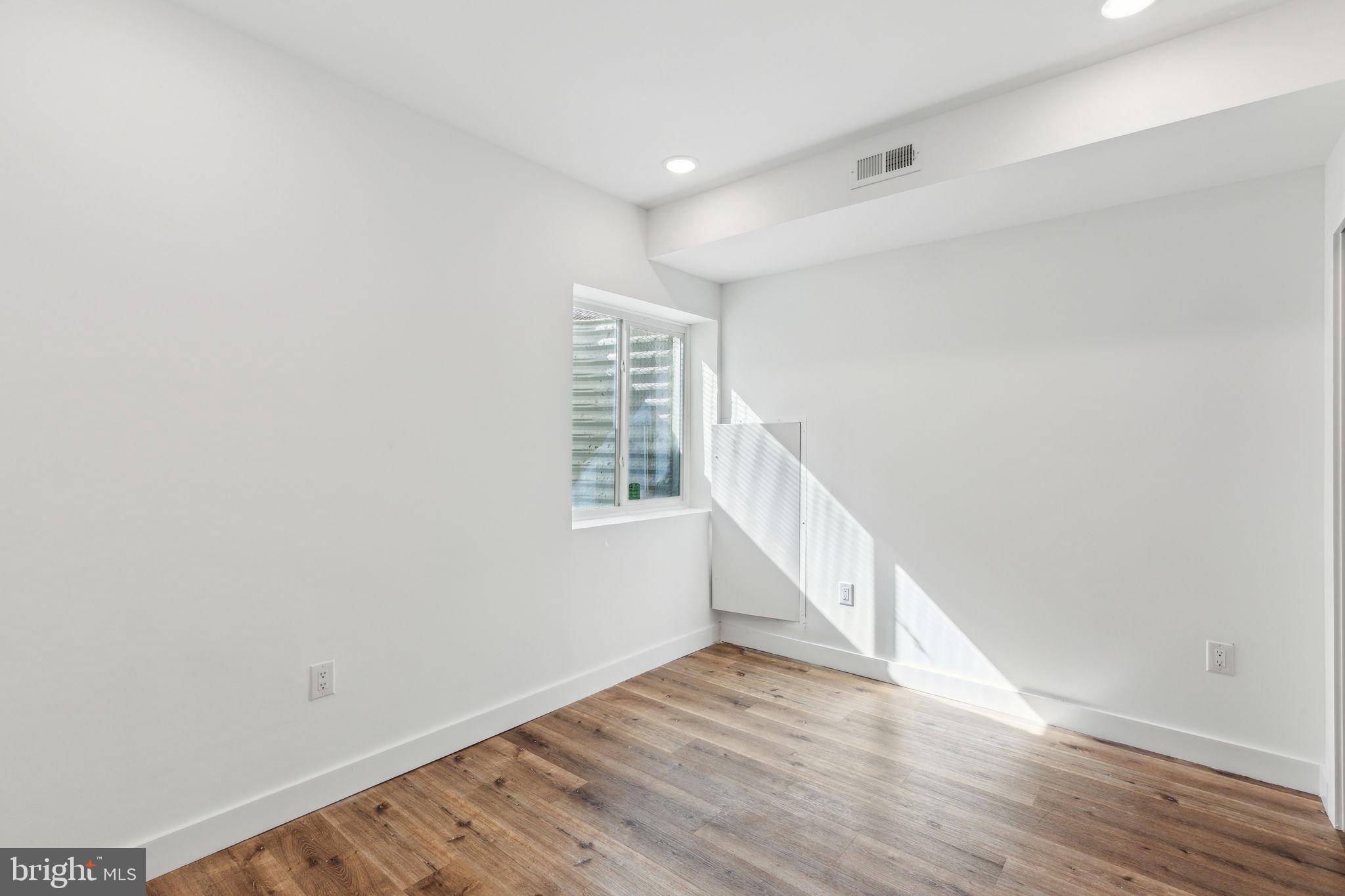415 W YORK STREET 1
