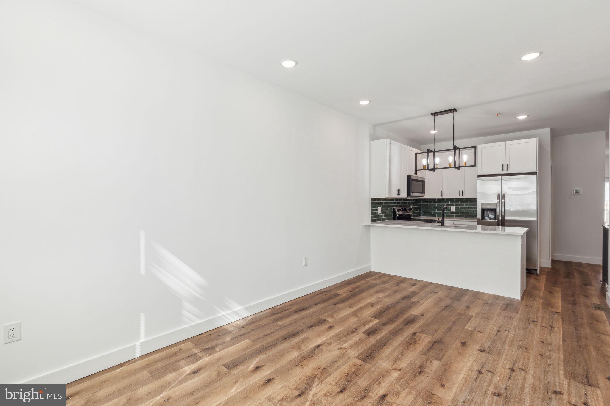 415 W YORK STREET 1
