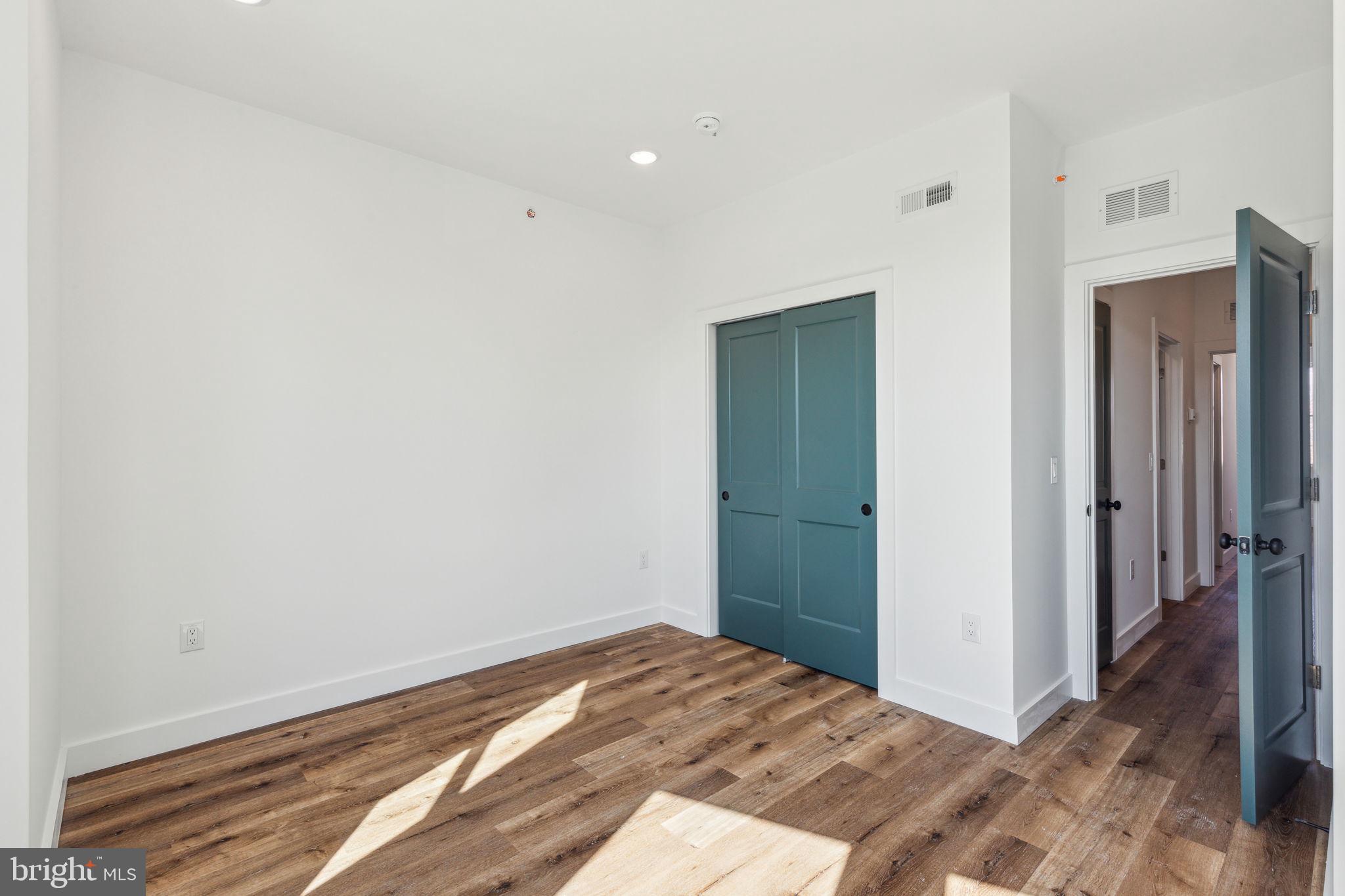 415 W YORK STREET 2