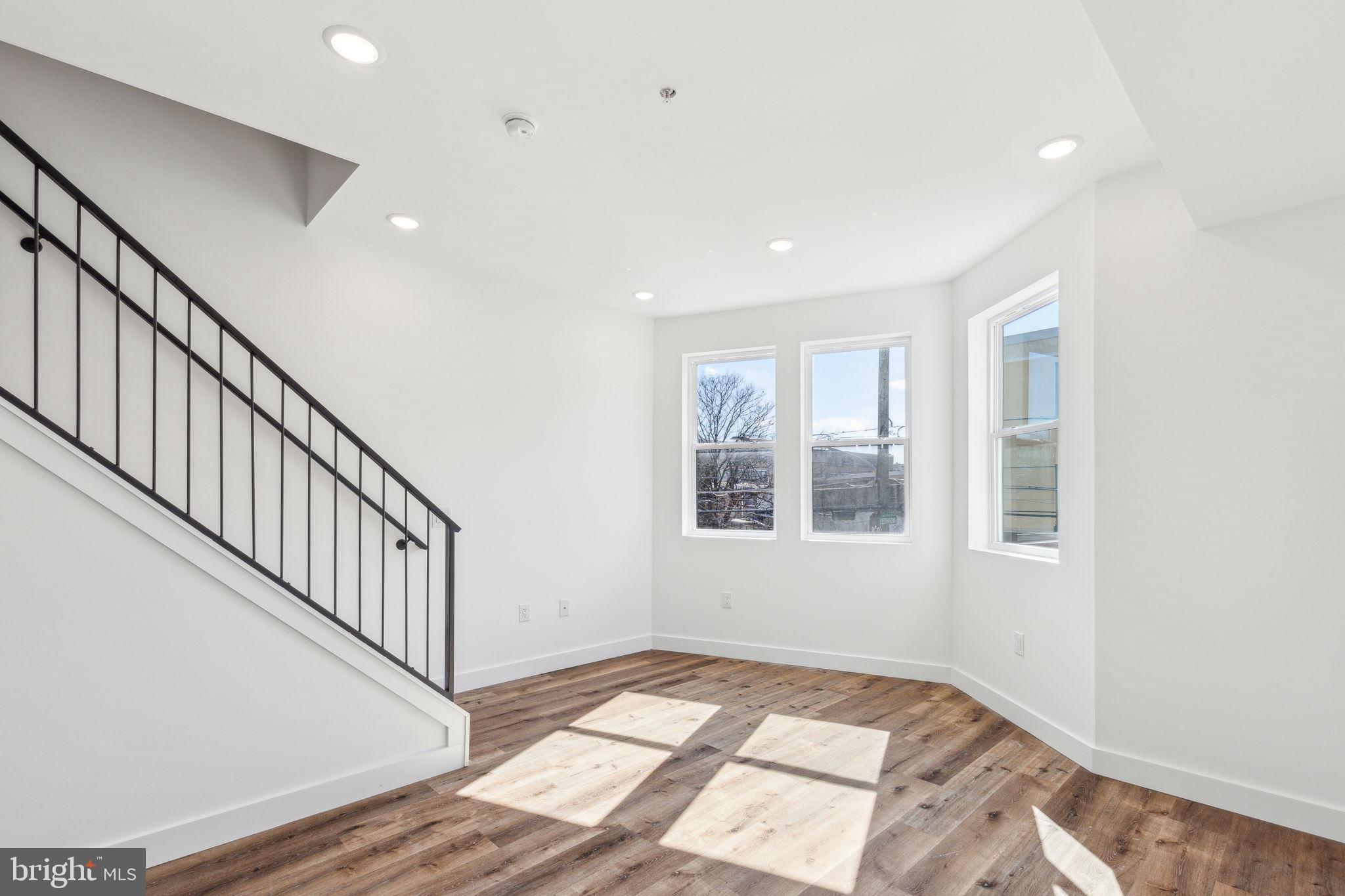 415 W YORK STREET 2