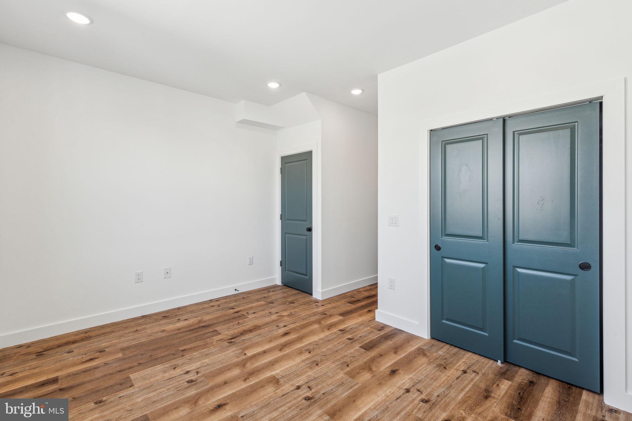415 W YORK STREET 2