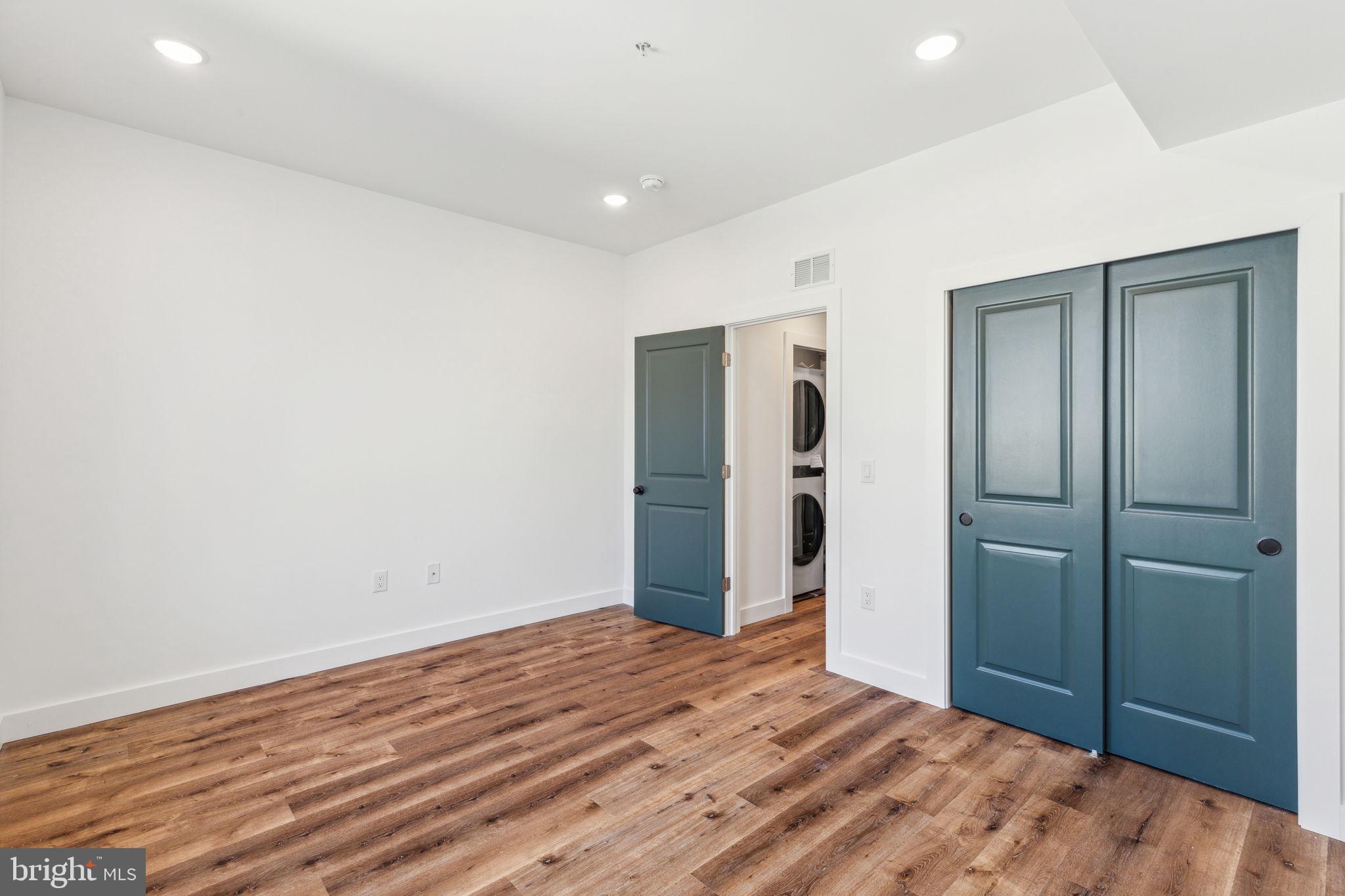 415 W YORK STREET 2