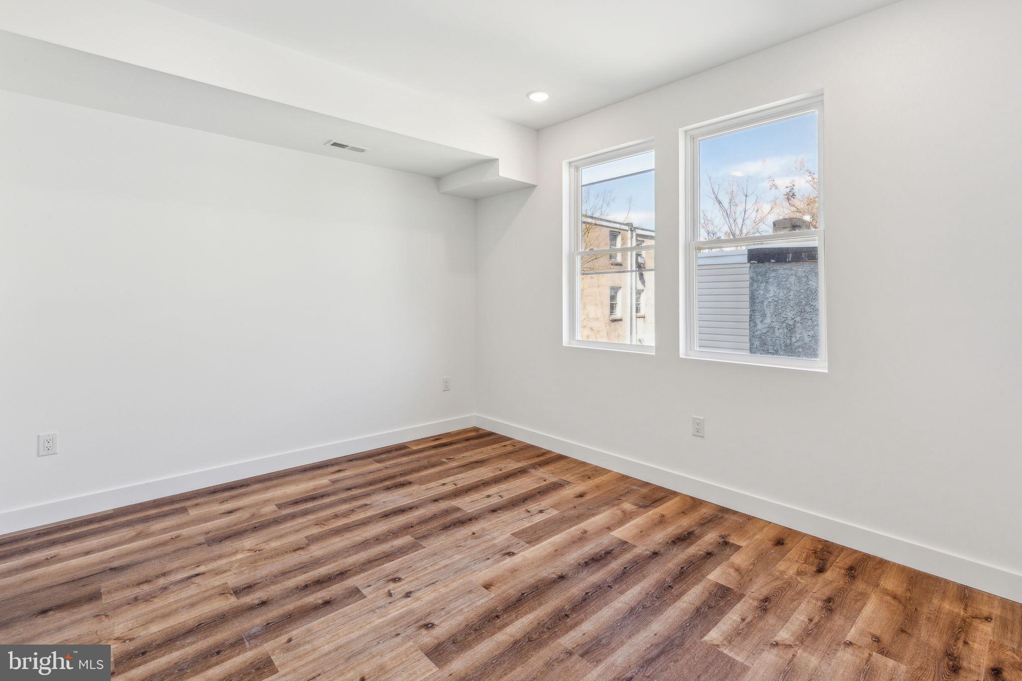 415 W YORK STREET 2