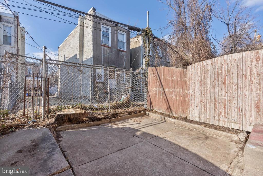 218 N ALDEN STREET