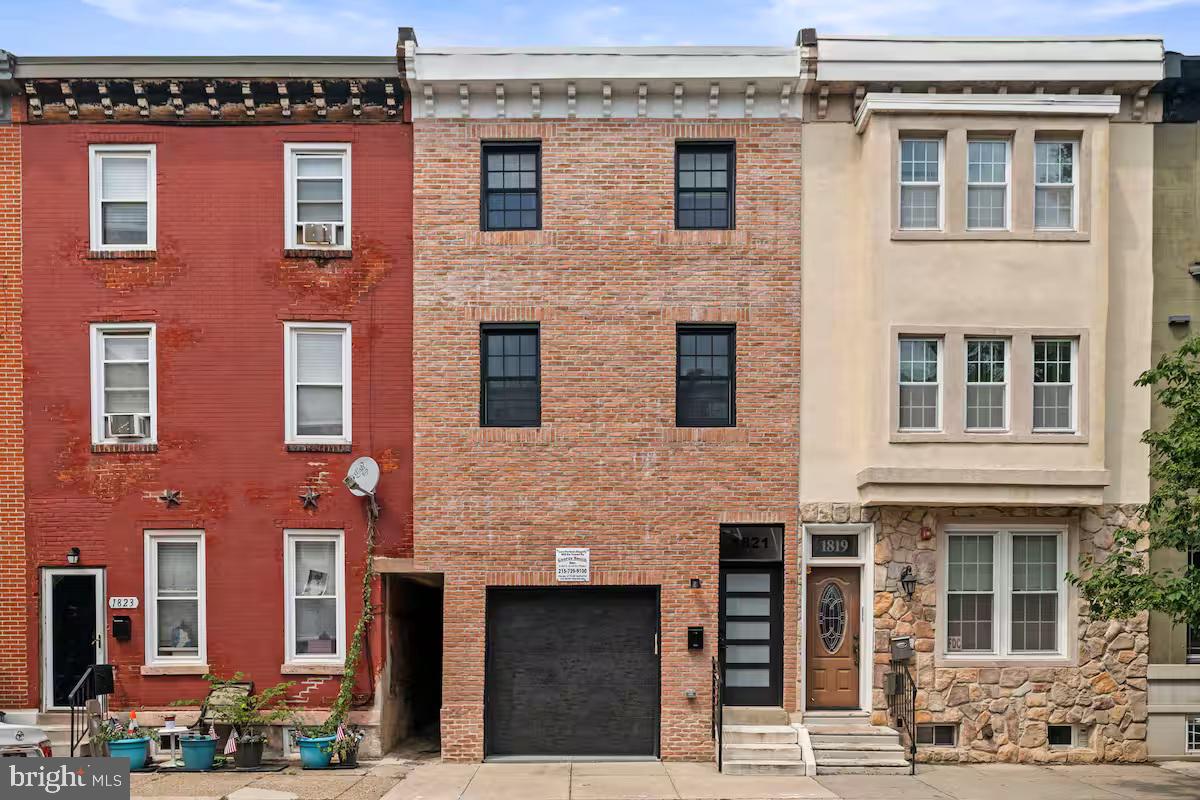 1821 CHRISTIAN STREET