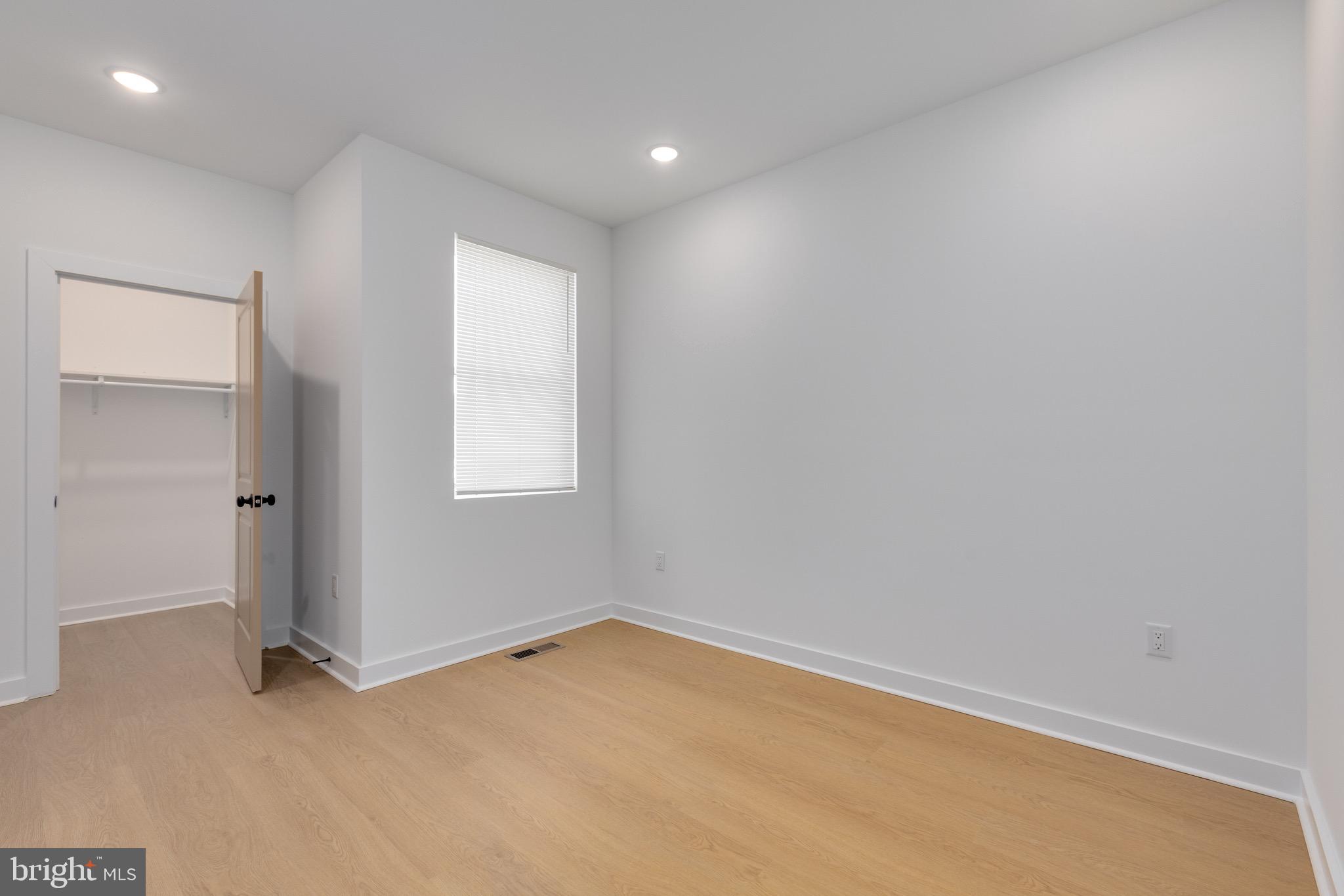 2350 N 16TH STREET 4
