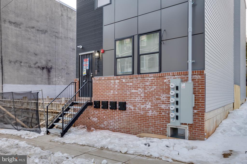 2350 N 16TH STREET 4