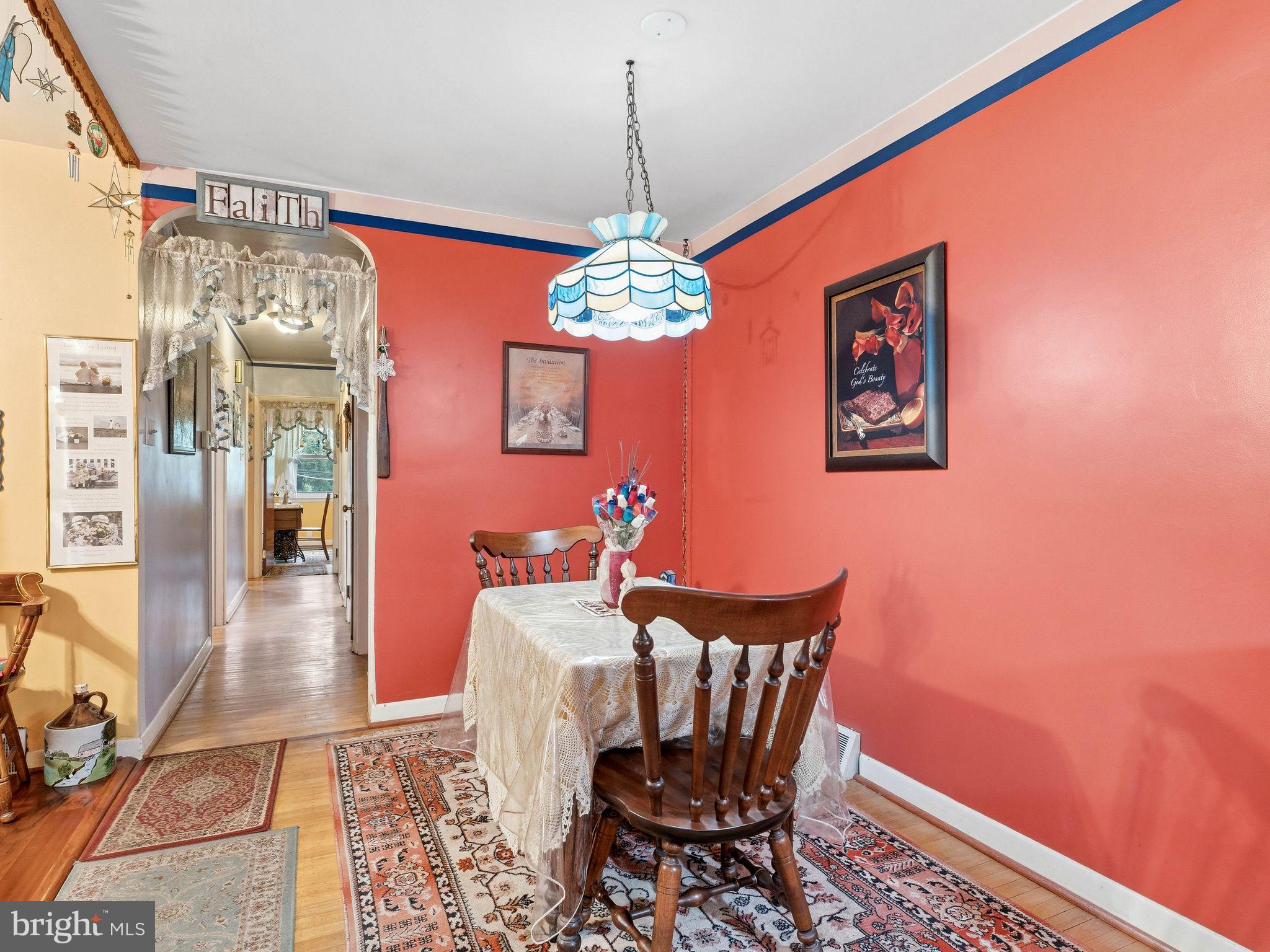 1913 BENTON AVENUE