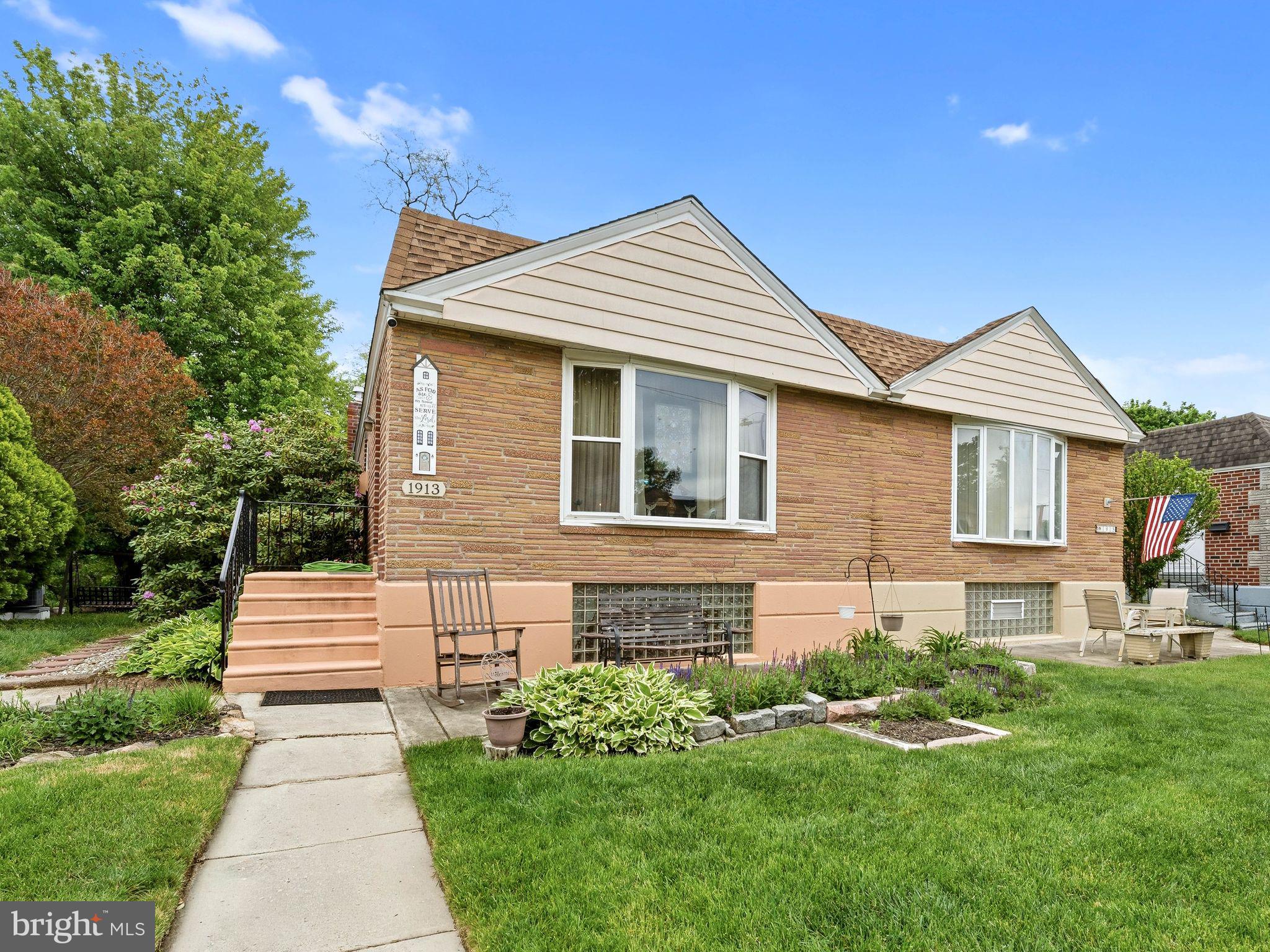 1913 BENTON AVENUE