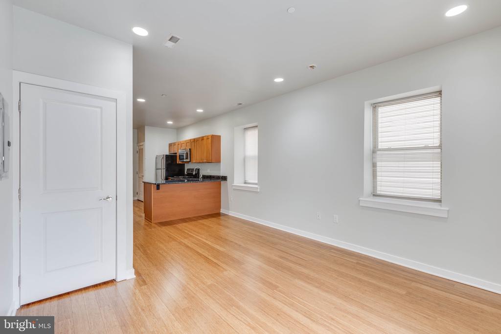 1418 CHRISTIAN STREET 2