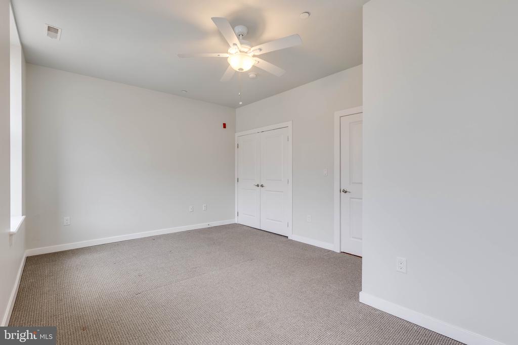 1418 CHRISTIAN STREET 2