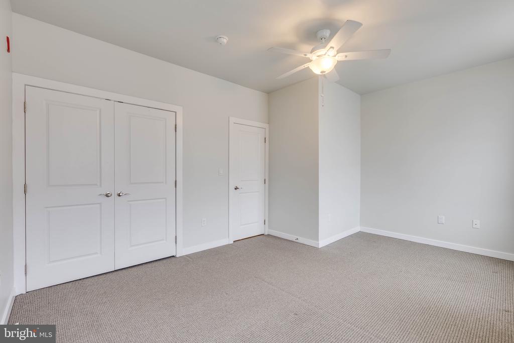 1418 CHRISTIAN STREET 2
