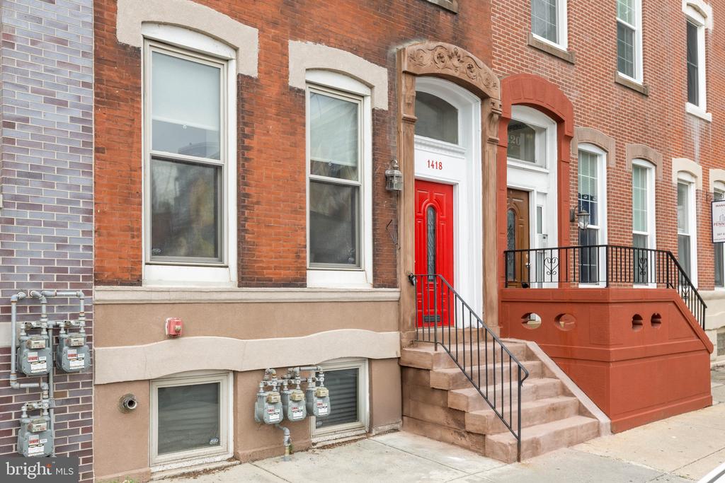 1418 CHRISTIAN STREET 2