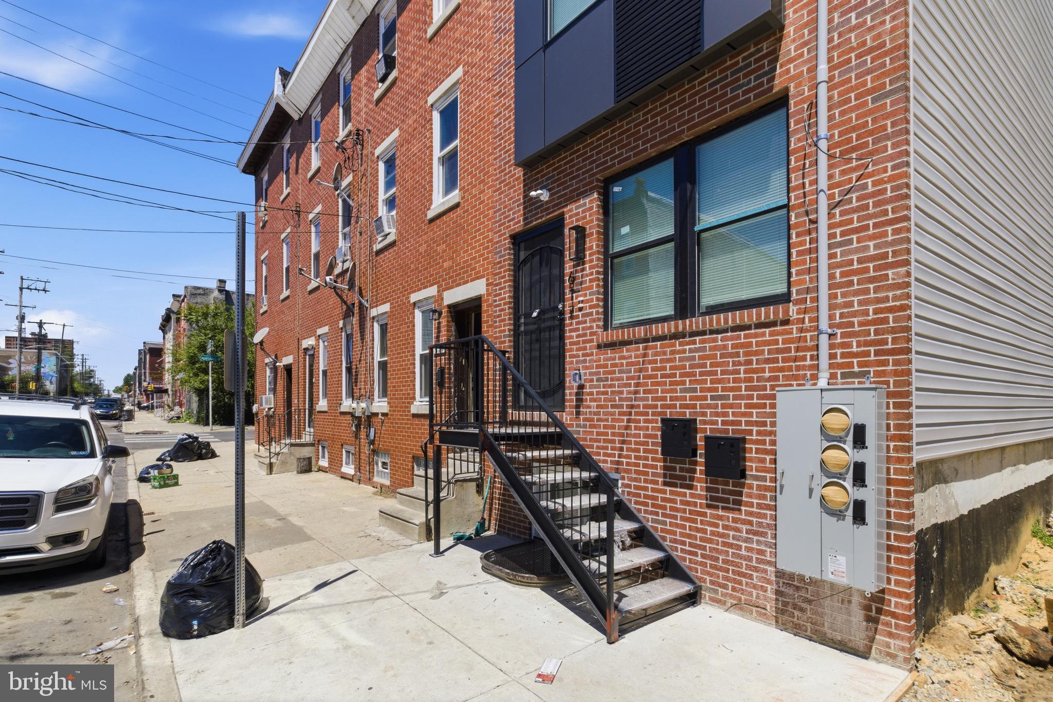 617 W CUMBERLAND STREET 2