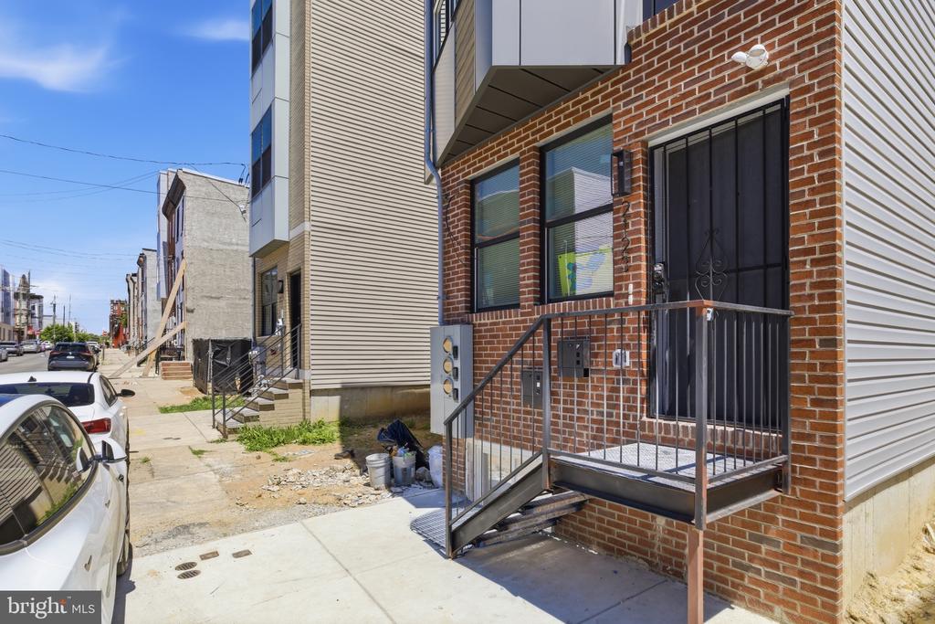 2123 N 9TH STREET 2