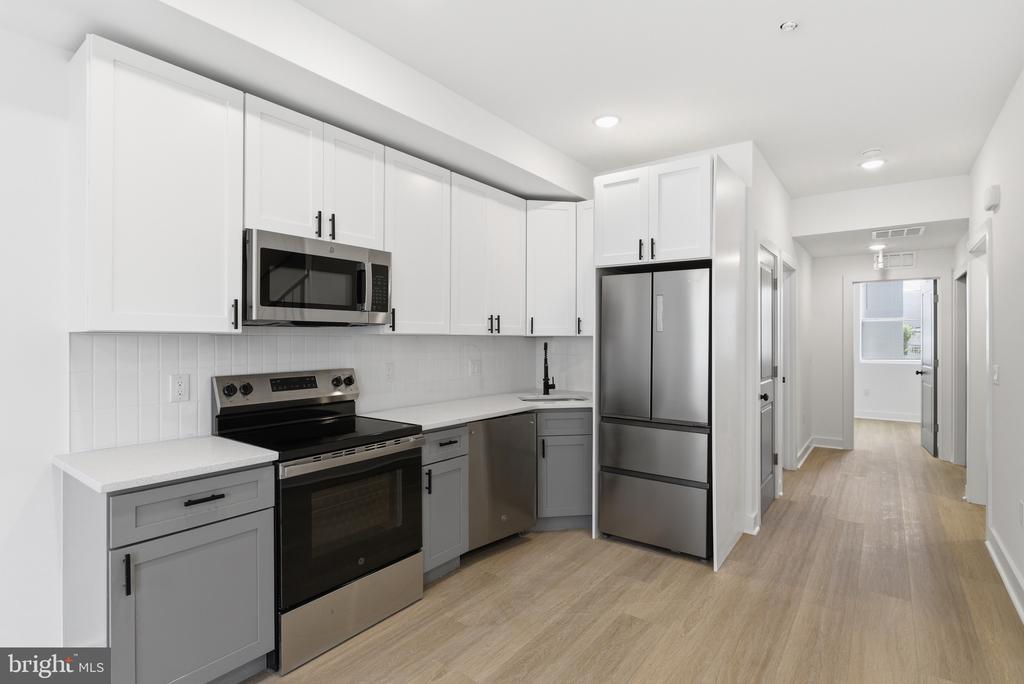 2123 N 9TH STREET 2