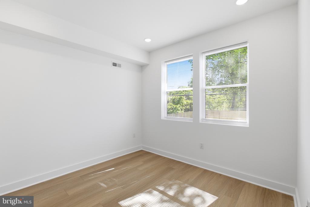 2505 N 11TH STREET 1