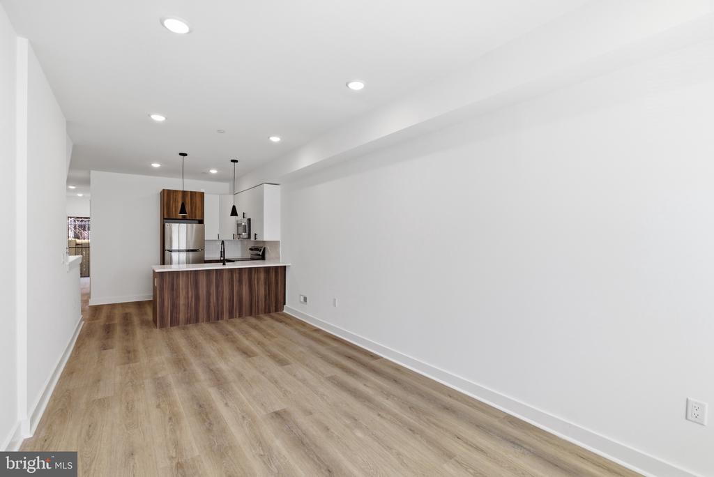 2534 N 11TH STREET 1