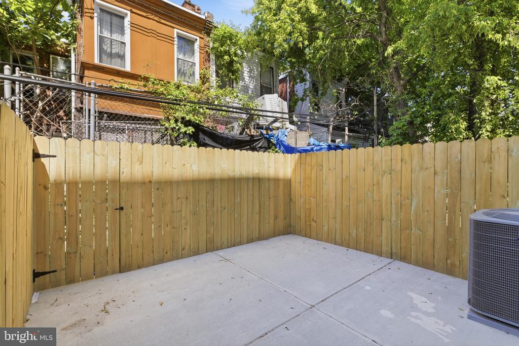 2534 N 11TH STREET 1