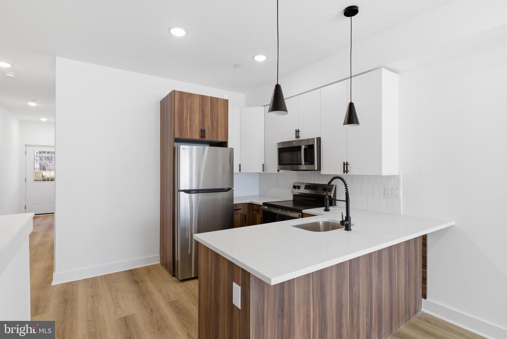 2534 N 11TH STREET 1