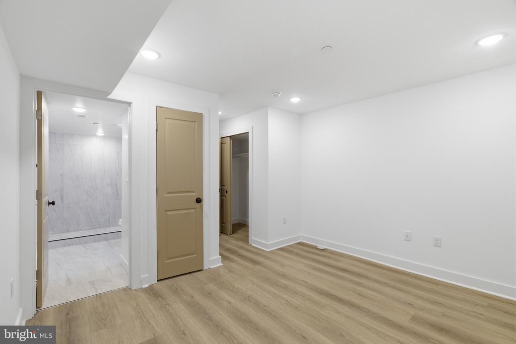 2534 N 11TH STREET 1