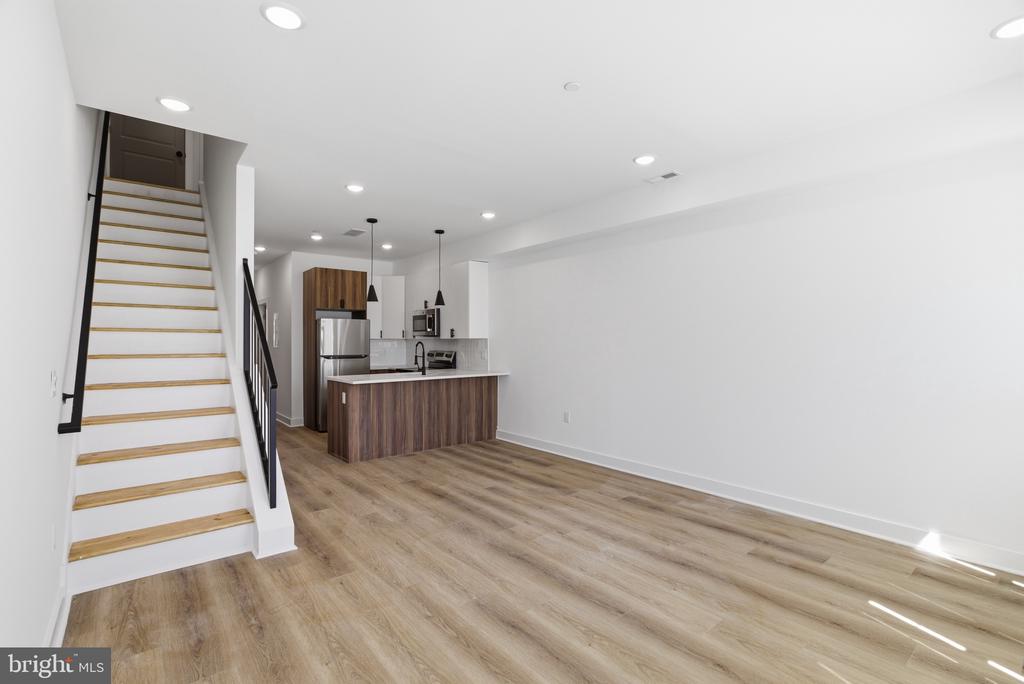 2534 N 11TH STREET 2