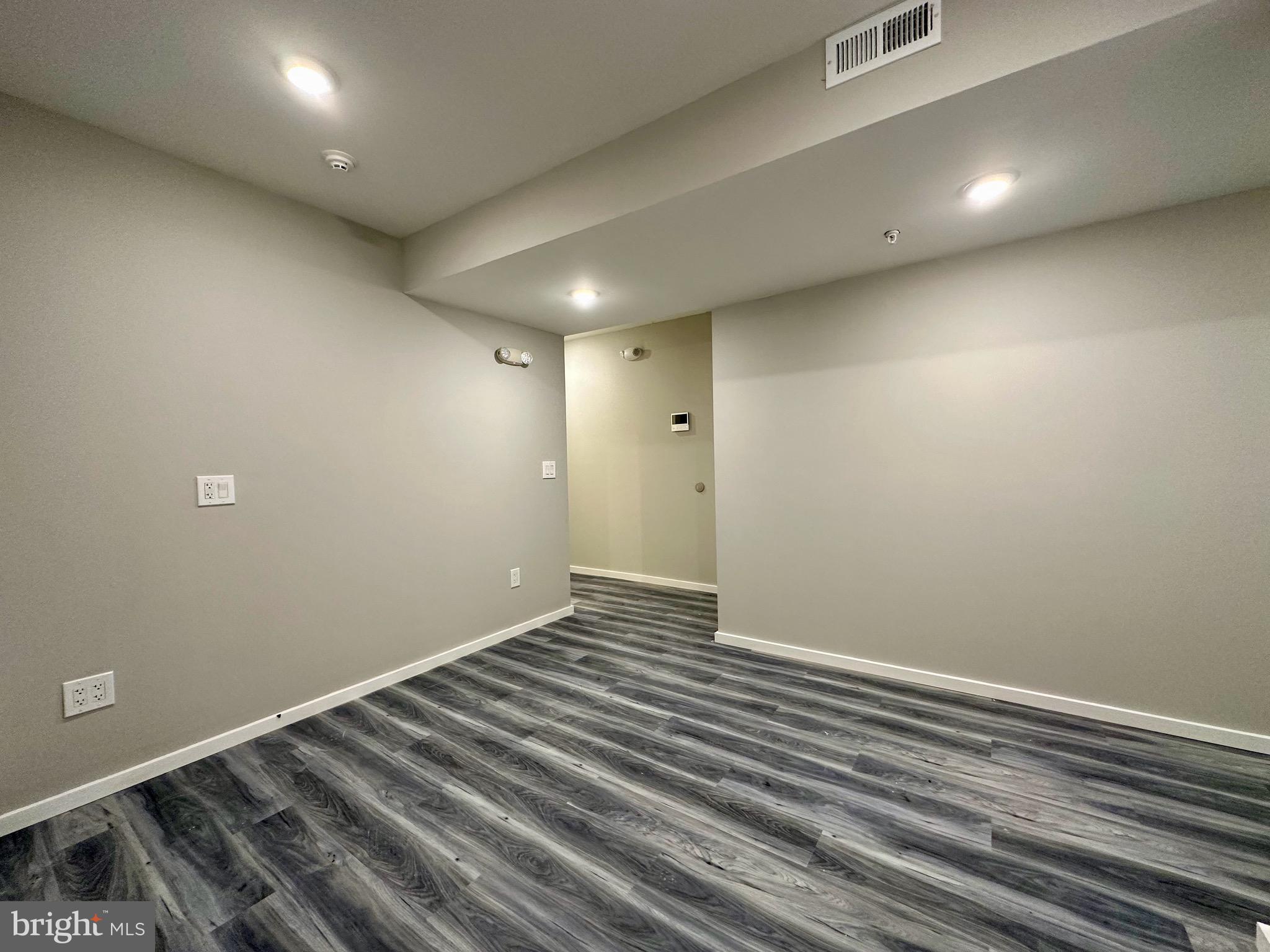 1225 W DAUPHIN STREET 3