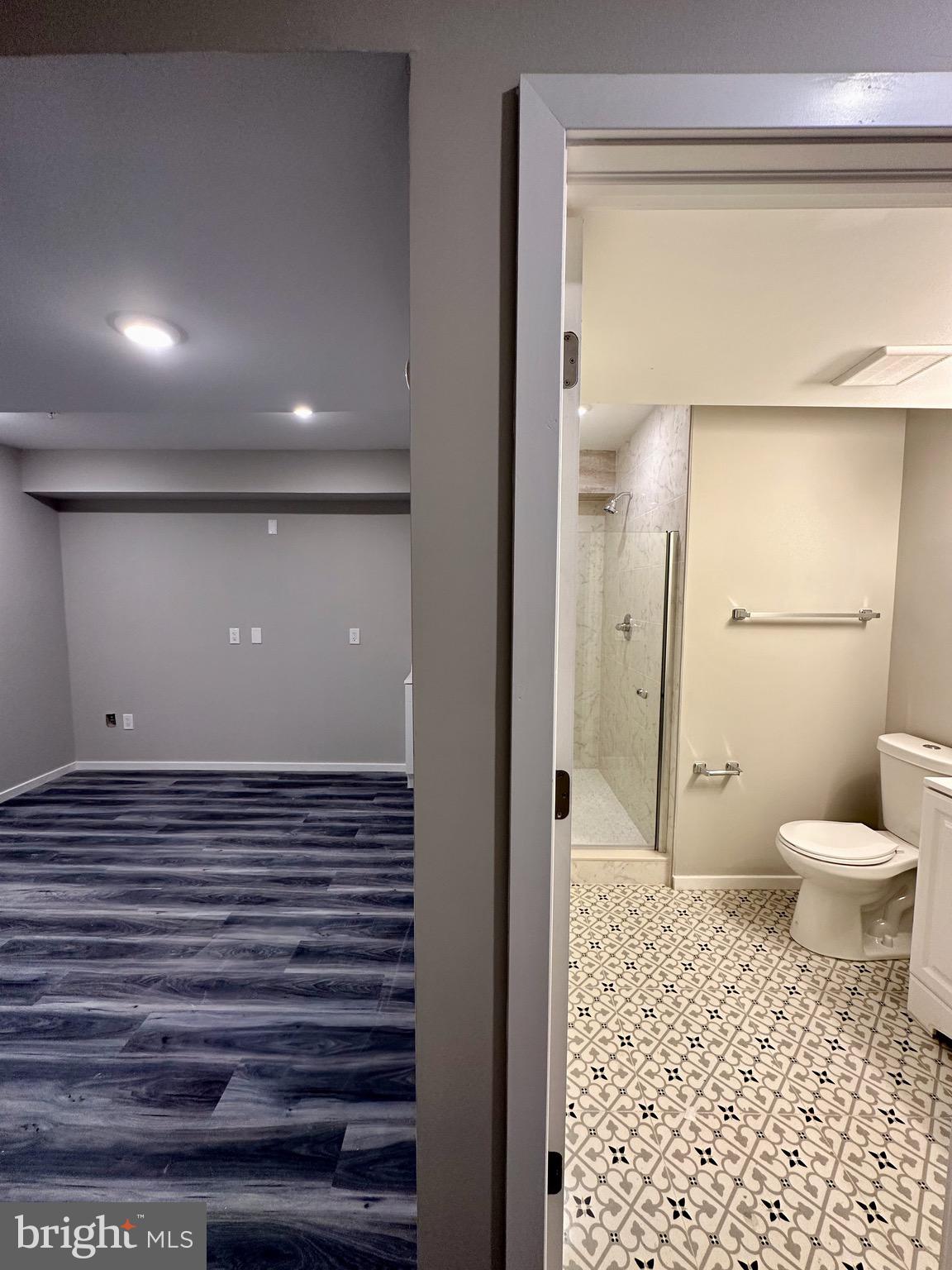 1225 W DAUPHIN STREET 3