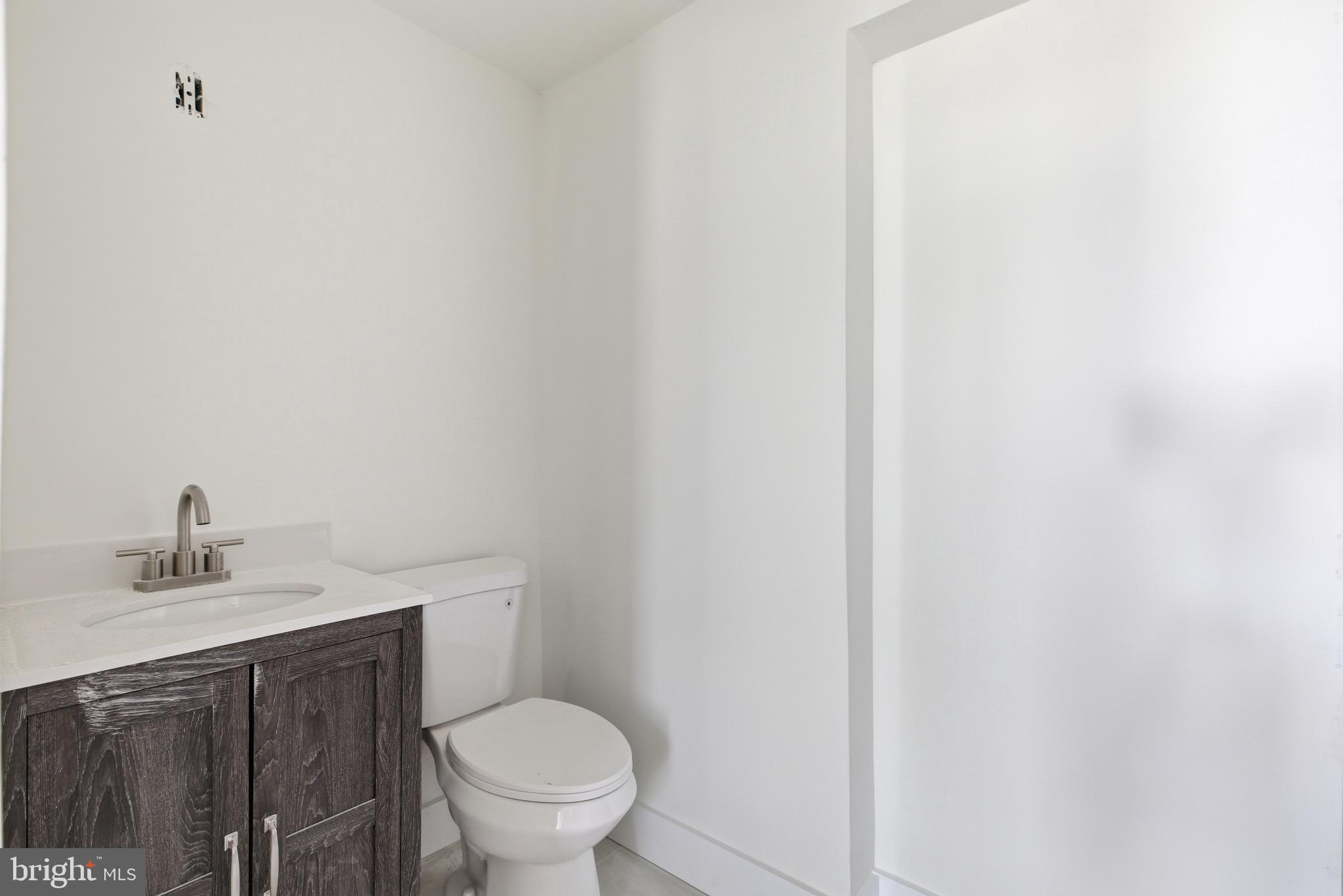 5939 DREXEL ROAD FL-1