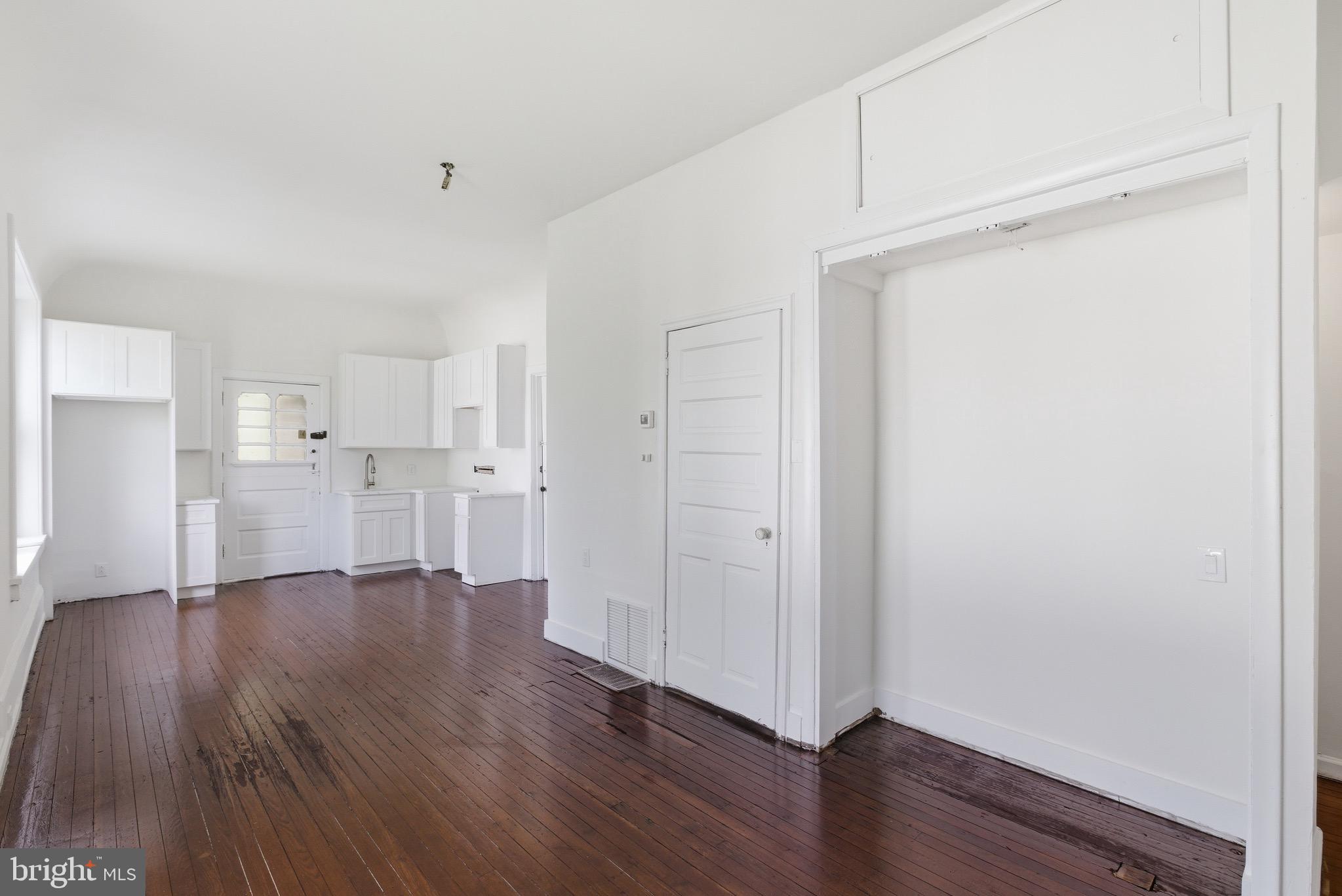 5939 DREXEL ROAD FL-1