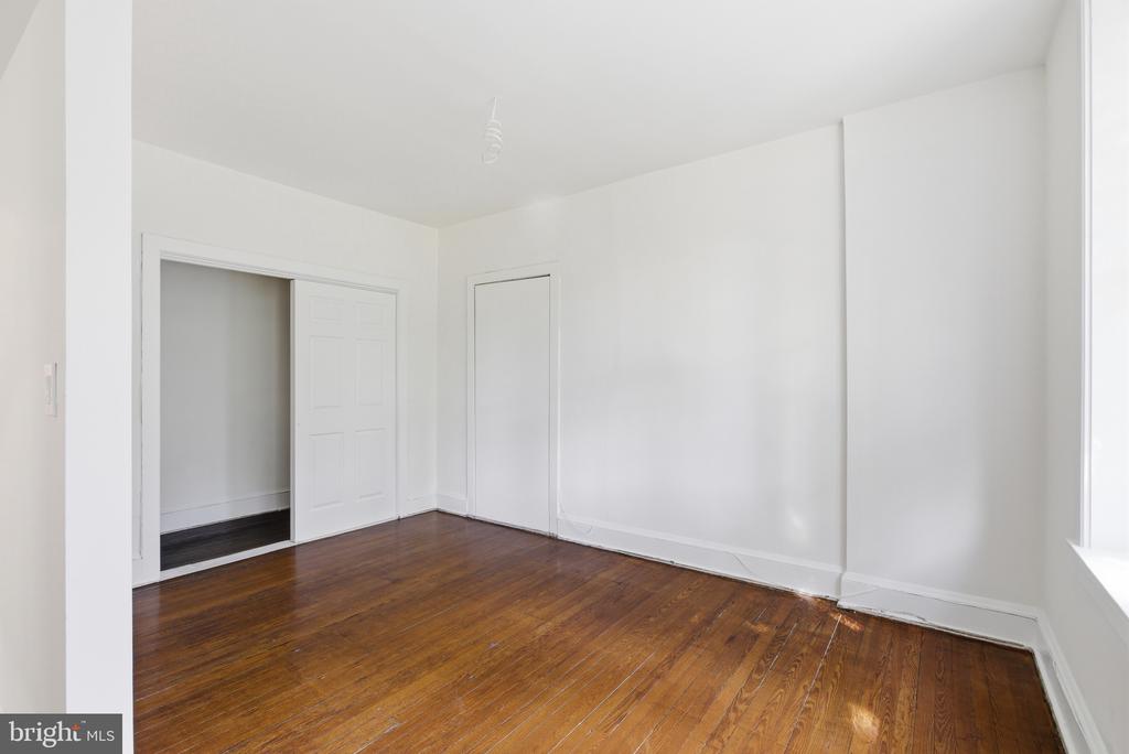 5939 DREXEL ROAD FL-2