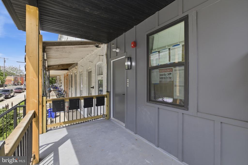 4021 BROWN STREET 4
