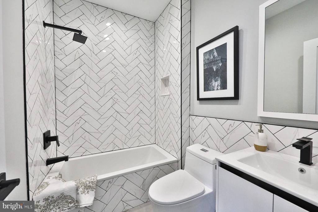 1612 CAMBRIDGE STREET 00 203
