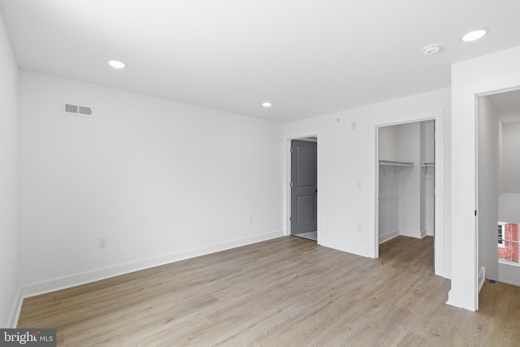 630 W CUMBERLAND STREET 3