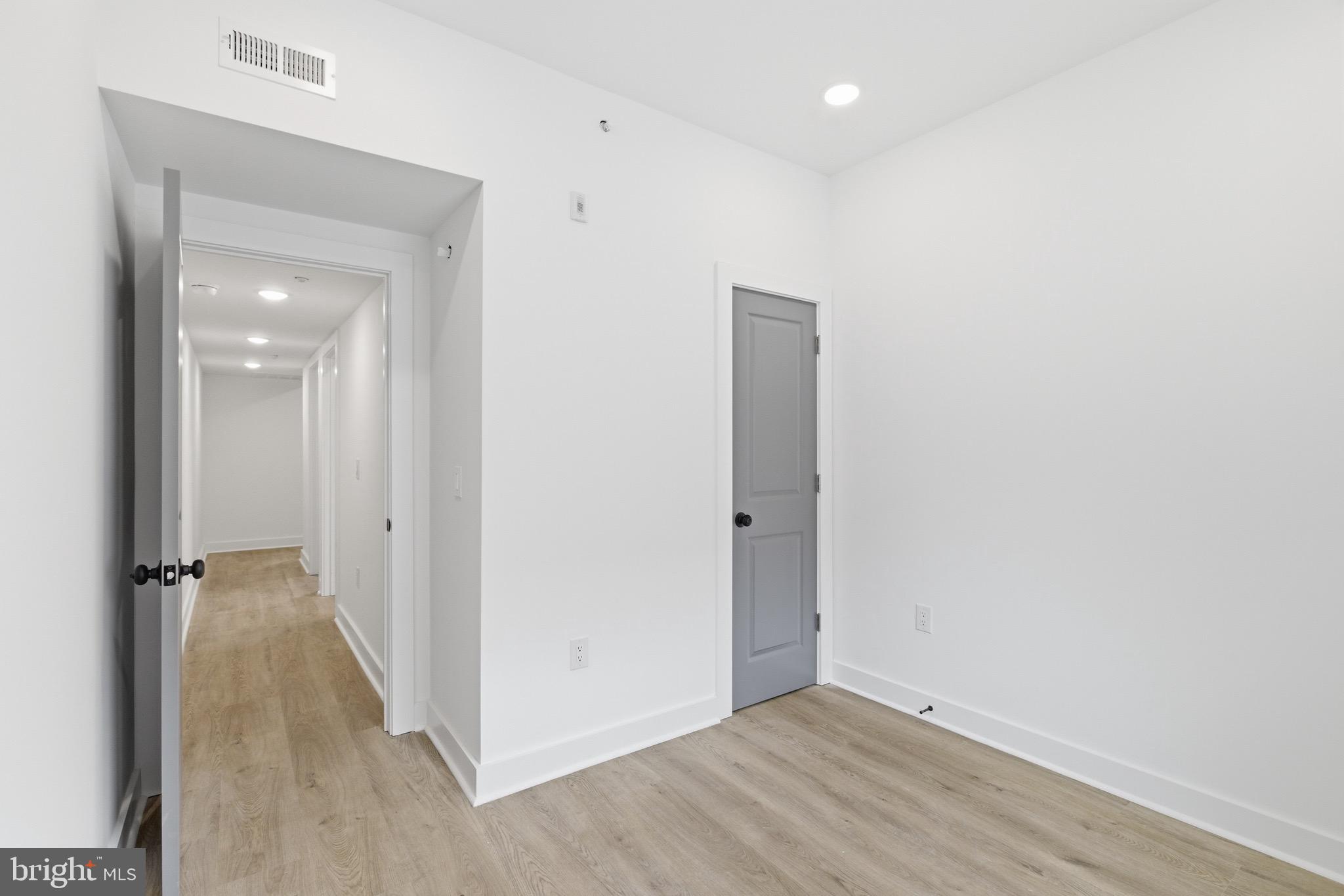 630 W CUMBERLAND STREET 3