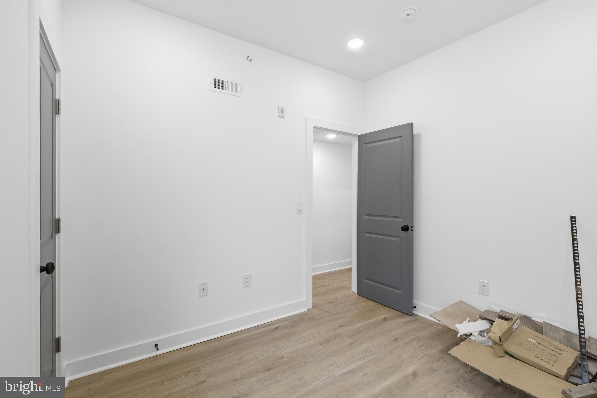 630 W CUMBERLAND STREET 3