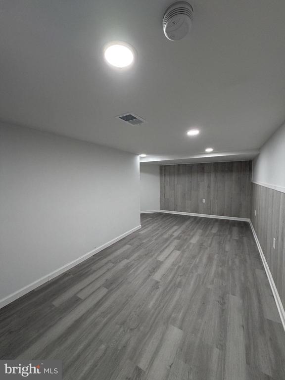 2410 WHARTON STREET 1ST FLOOR