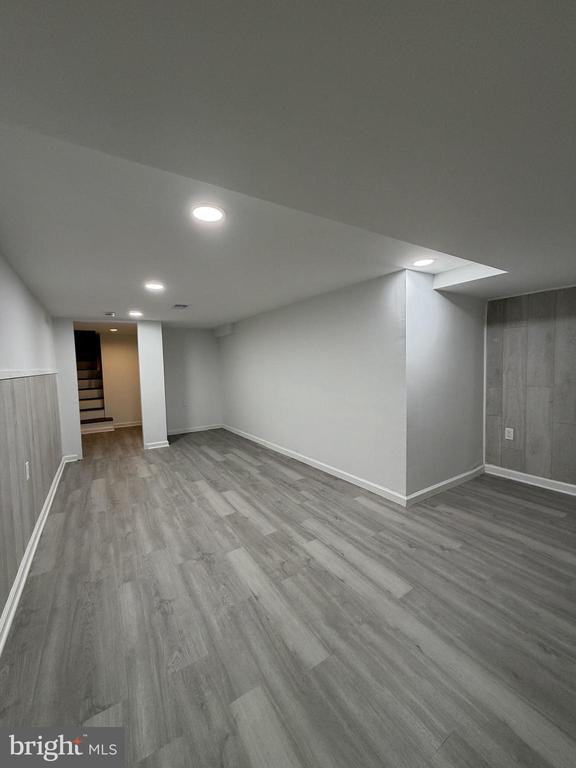 2410 WHARTON STREET 1ST FLOOR
