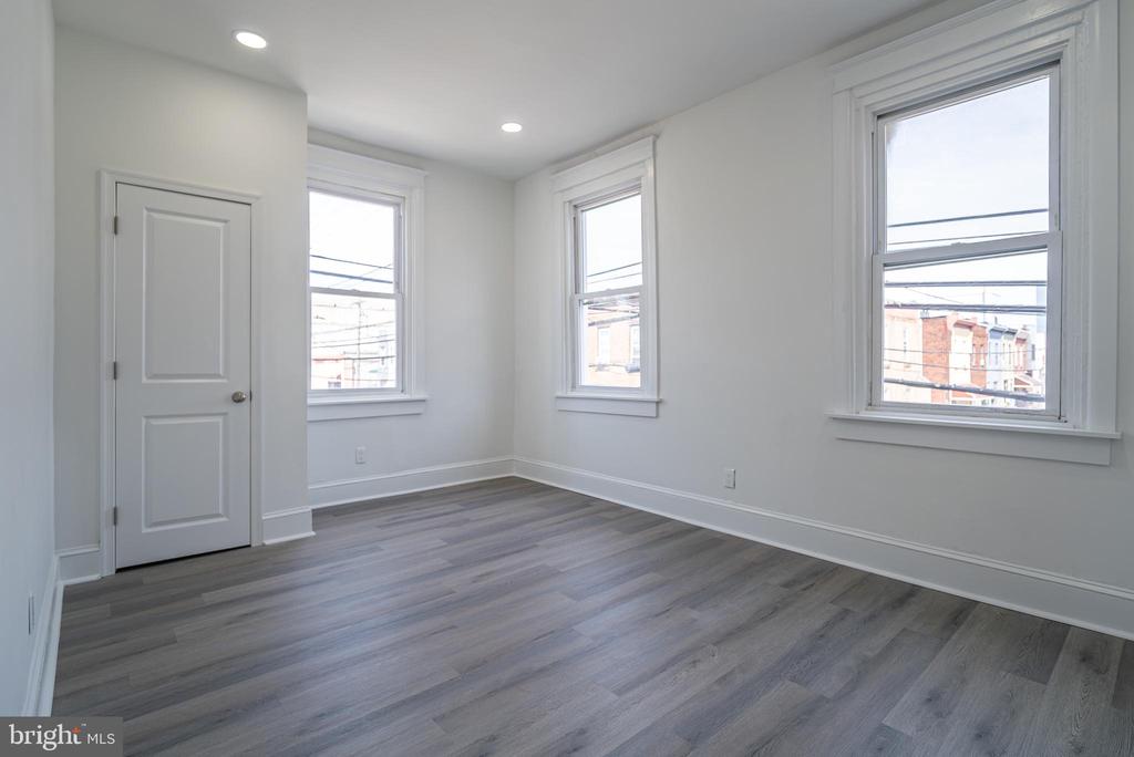 2410 WHARTON STREET 2ND FLOOR