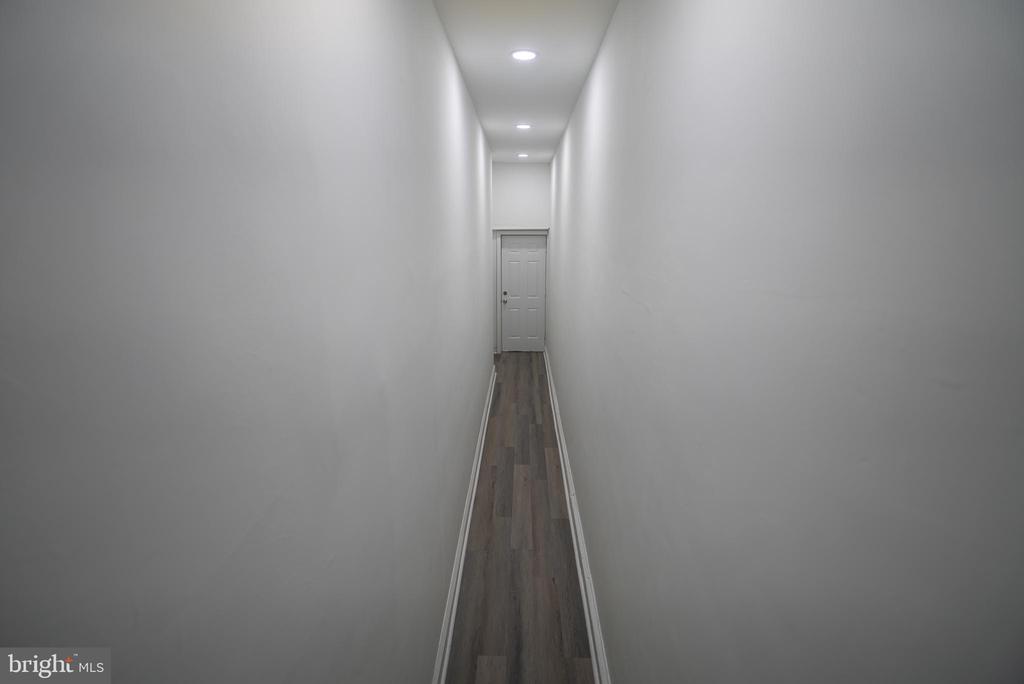 2410 WHARTON STREET 2ND FLOOR