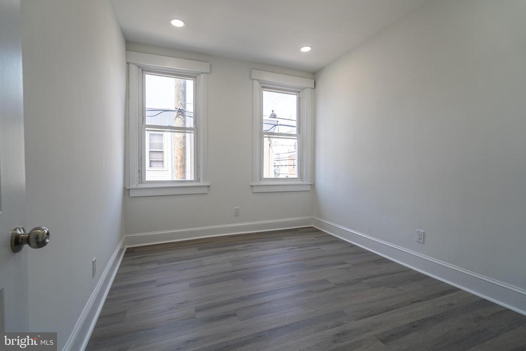 2410 WHARTON STREET 2ND FLOOR
