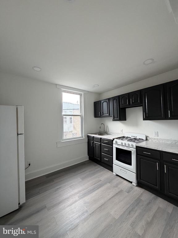 2410 WHARTON STREET 2ND FLOOR